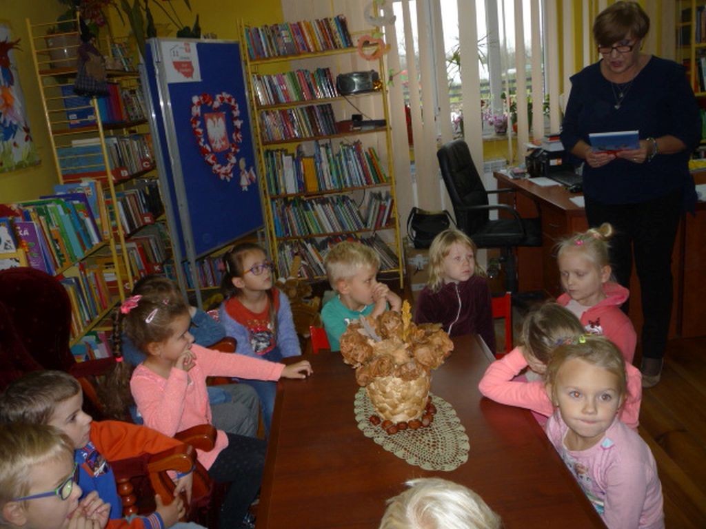 Mała lekcja patriotyzmu w bibliotece w Milanowie 