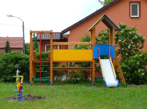 Budowa placu zabaw w miejscowości Radcze
